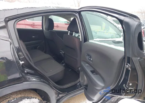 2018 Honda Hr-V Lx z USA, uszkodzony, nr VIN 3CZRU6H35JM703034